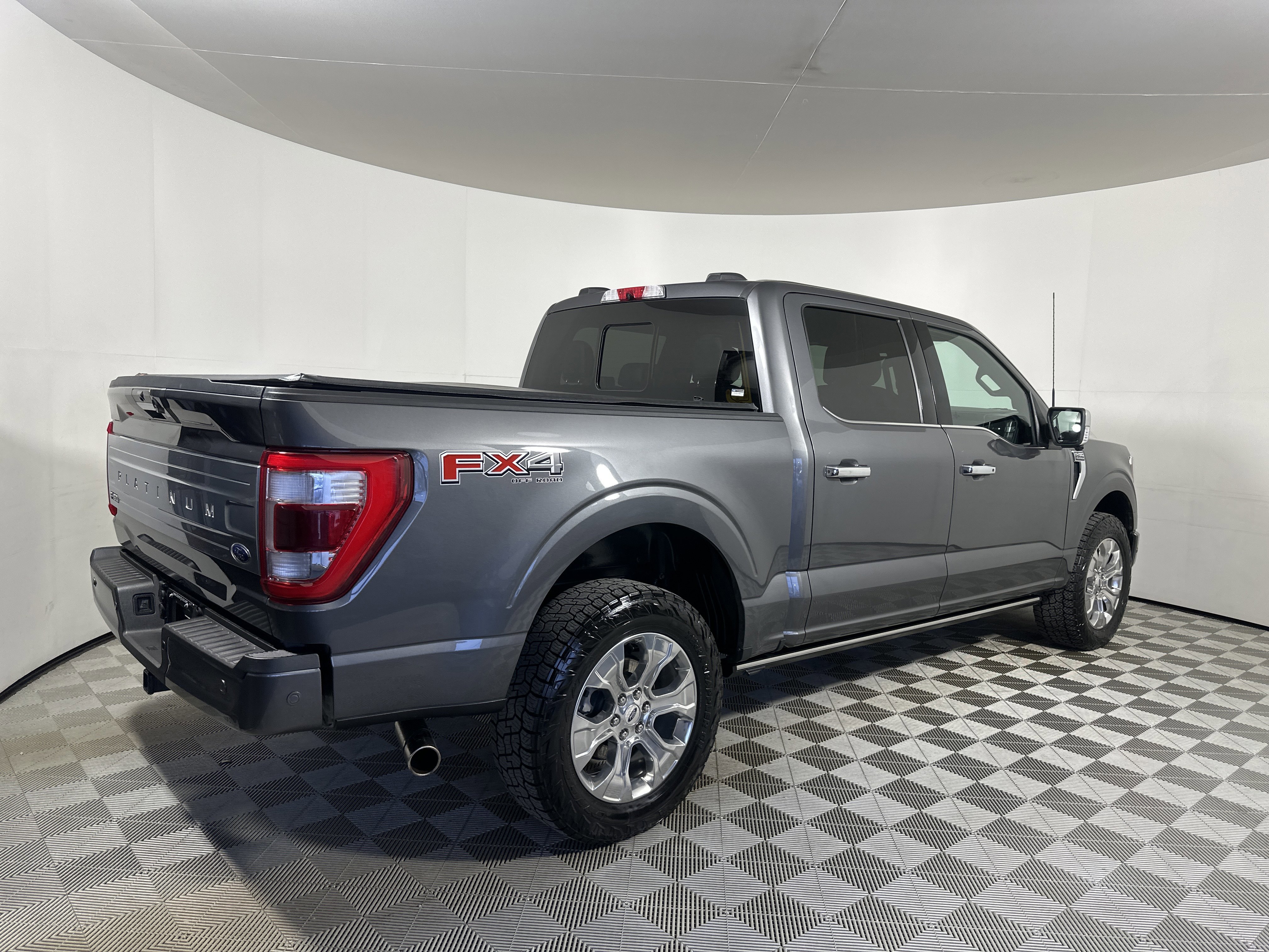 Certified 2022 Ford F150 Platinum w/ Equipment Group 701A High AWD/4WD image 5