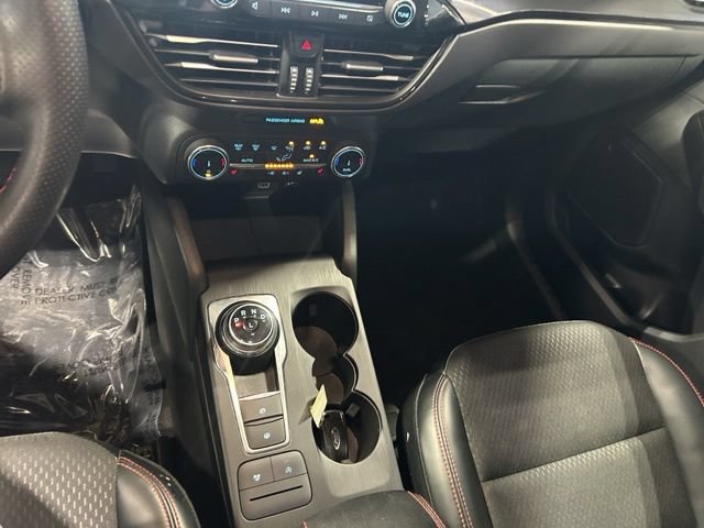 Certified 2025 Ford Escape ST-Line Select AWD/4WD image 30
