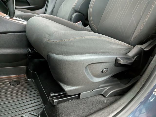 Used 2018 Chevrolet Trax LT FWD image 12