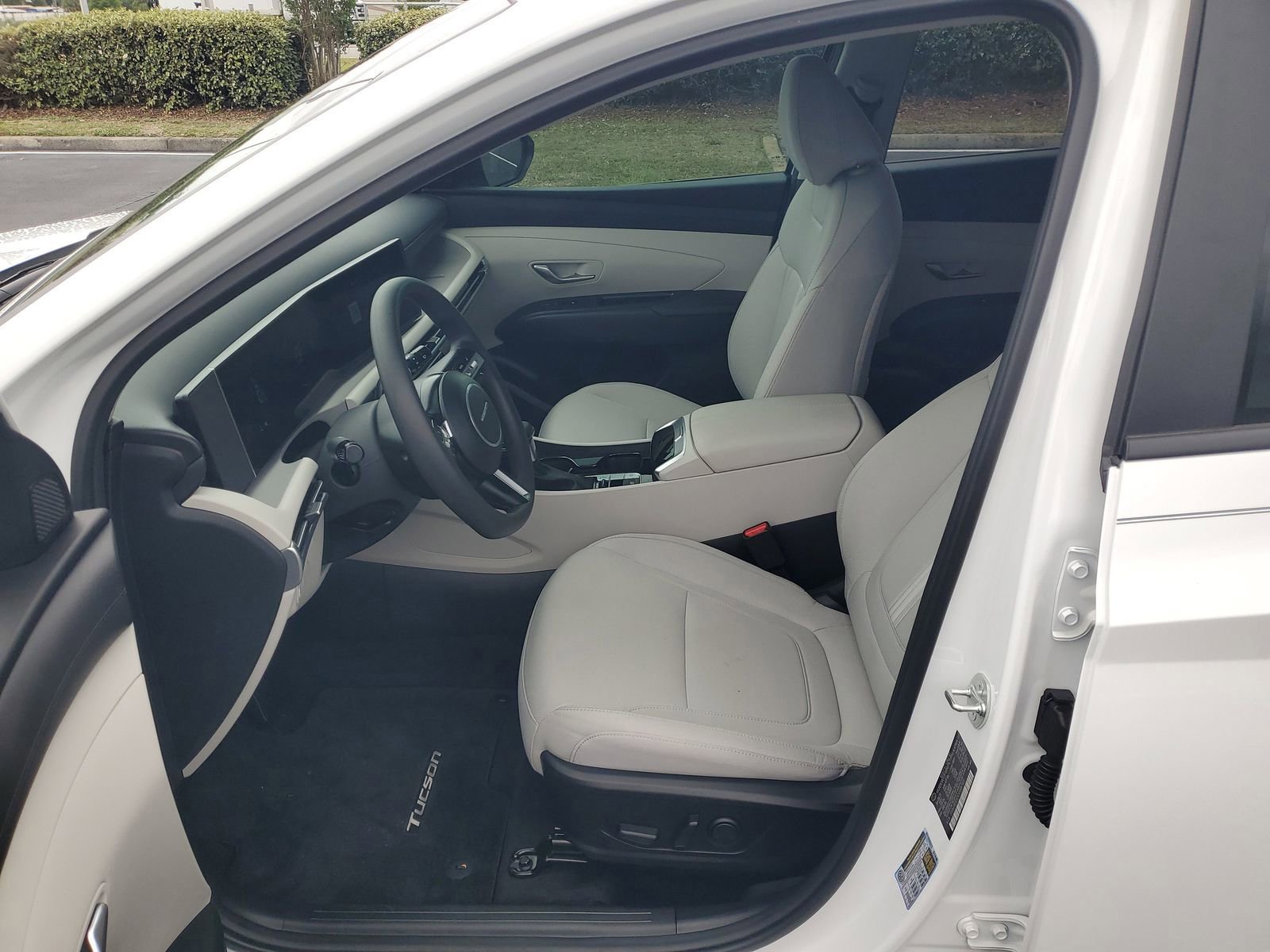 Used 2025 Hyundai Tucson SEL image 17