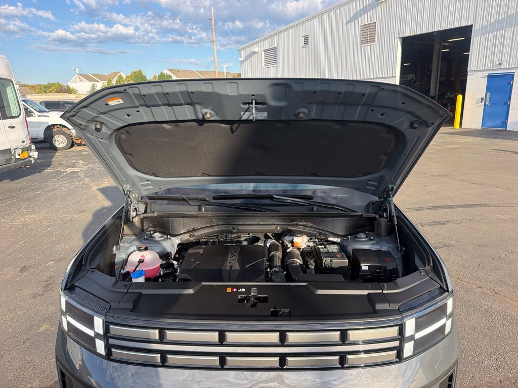 Used 2026 Hyundai Santa Fe SEL FWD image 18