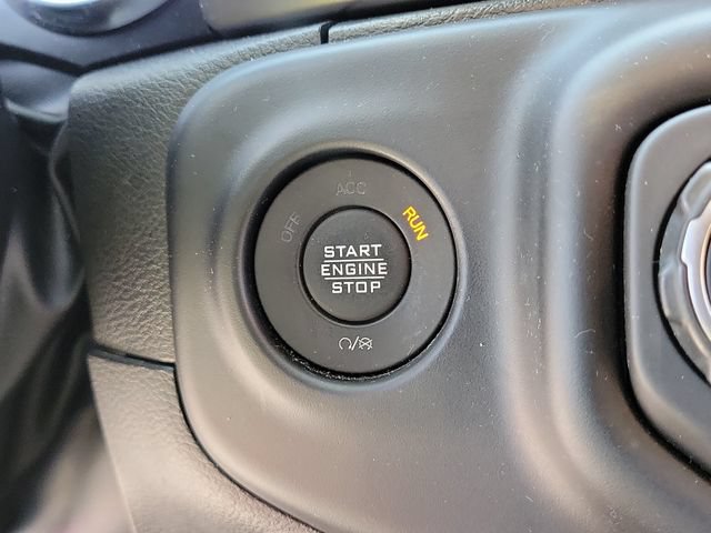 Used 2023 Jeep Gladiator Sport AWD/4WD image 33