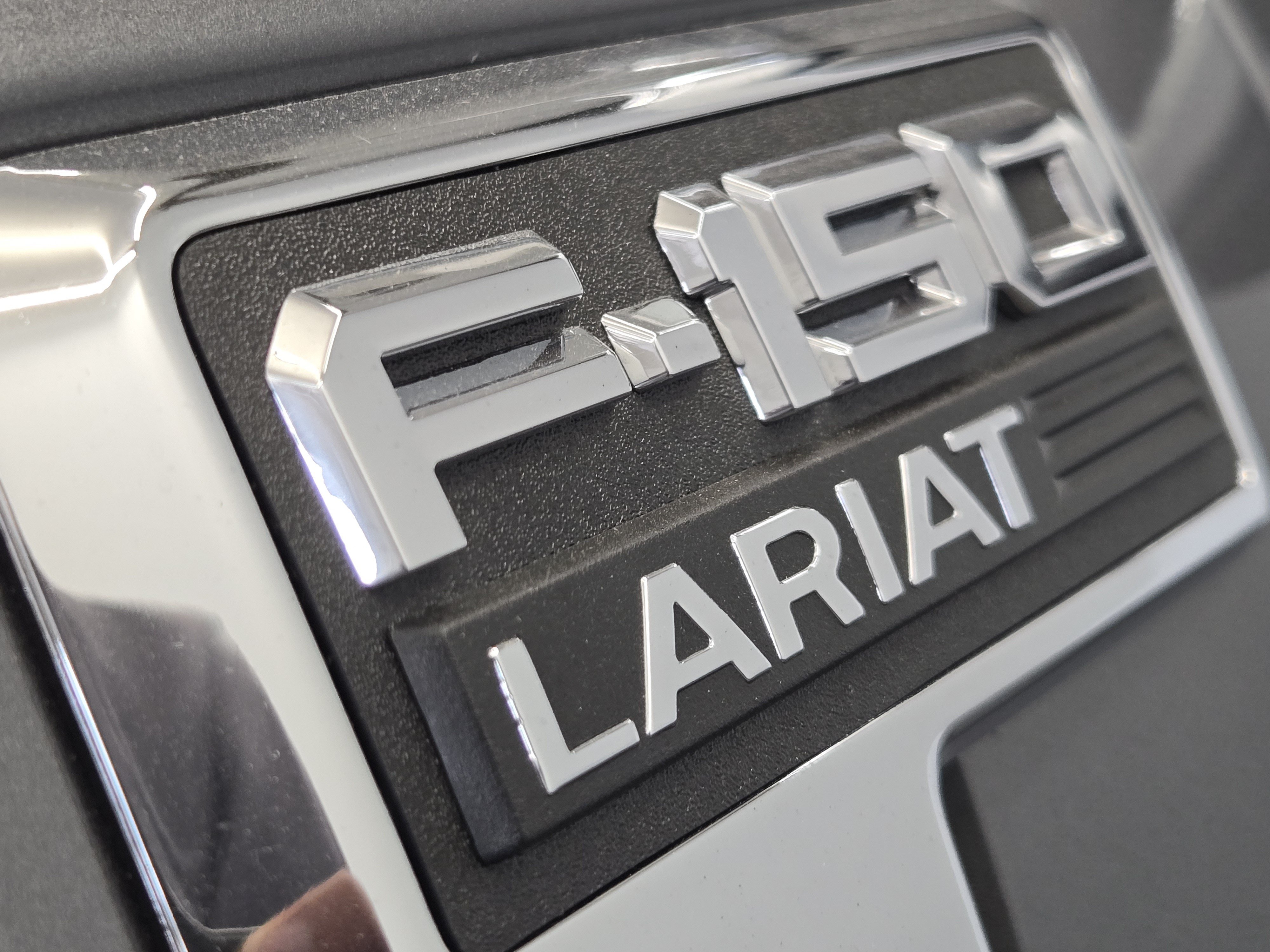 Certified 2024 Ford F150 Lariat w/ FX4 Off-Road Package AWD/4WD image 11