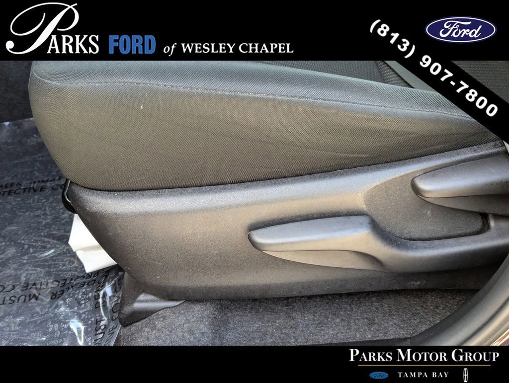 Used 2017 Toyota RAV4 LE image 18