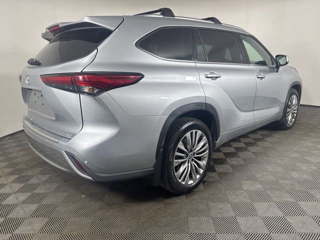 Used 2021 Toyota Highlander Platinum AWD/4WD image 5