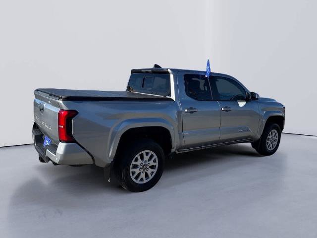Used 2024 Toyota Tacoma SR5 AWD/4WD image 5
