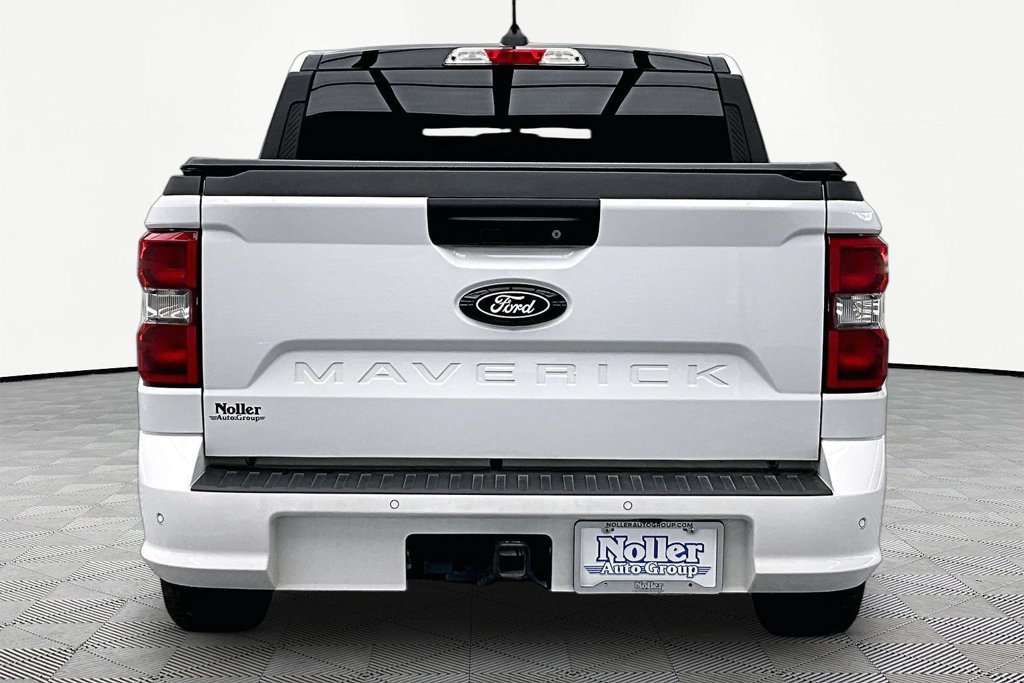 Certified 2025 Ford Maverick Lobo AWD/4WD image 4