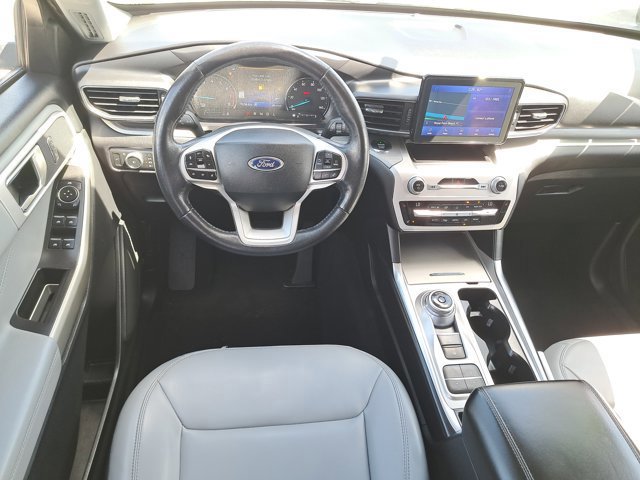 Certified 2021 Ford Explorer XLT w/ Equipment Group 202A image 18