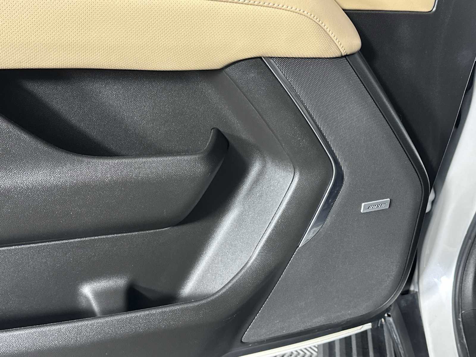 Used 2023 Chevrolet Tahoe Premier image 12