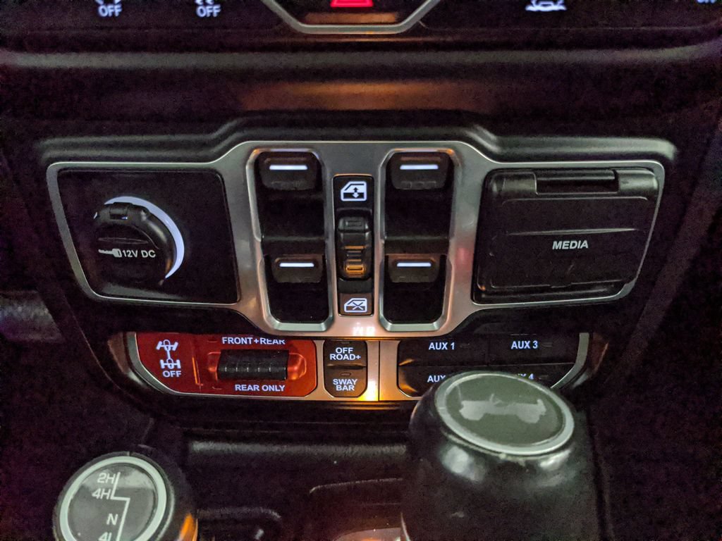 Used 2021 Jeep Wrangler Unlimited Rubicon AWD/4WD image 9