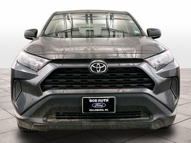 Used 2022 Toyota RAV4 LE AWD/4WD image 3