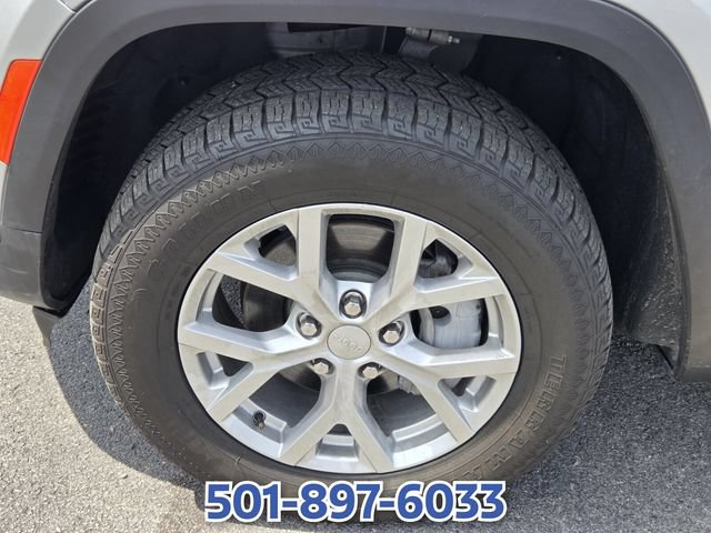 Used 2023 Jeep Grand Cherokee Limited RWD image 16