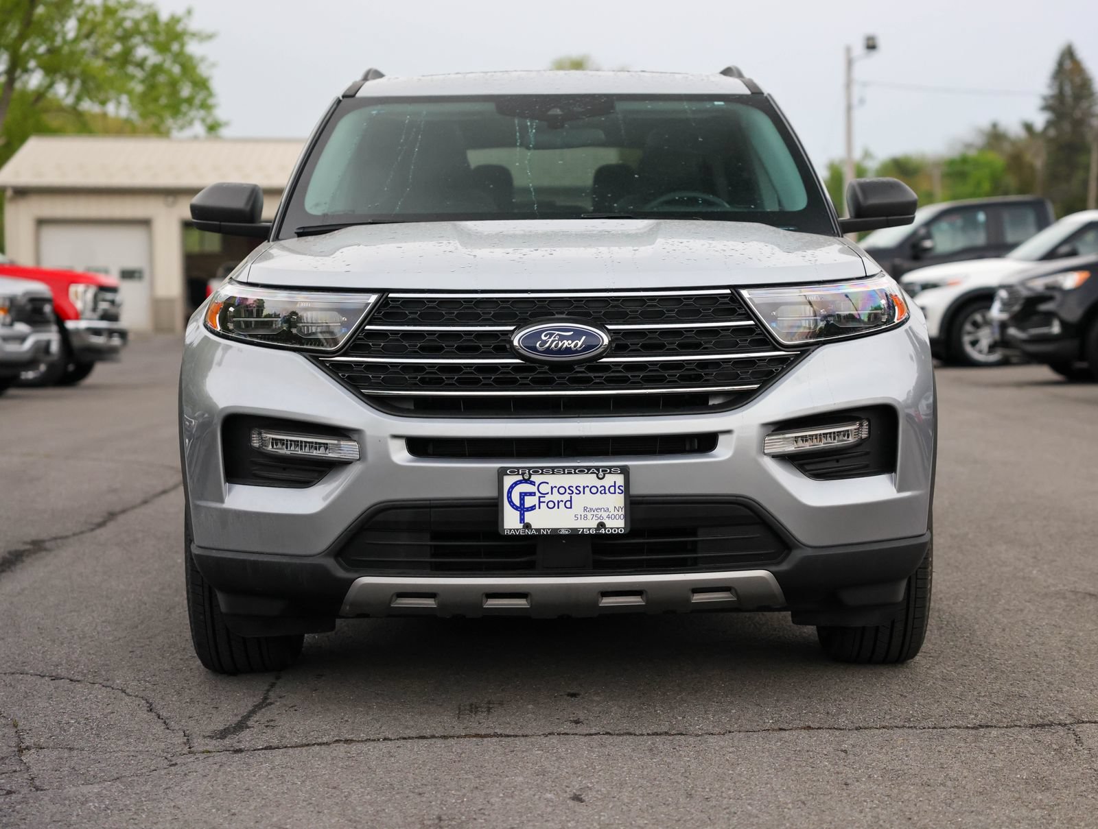 Certified 2023 Ford Explorer XLT w/ Equipment Group 202A AWD/4WD image 2