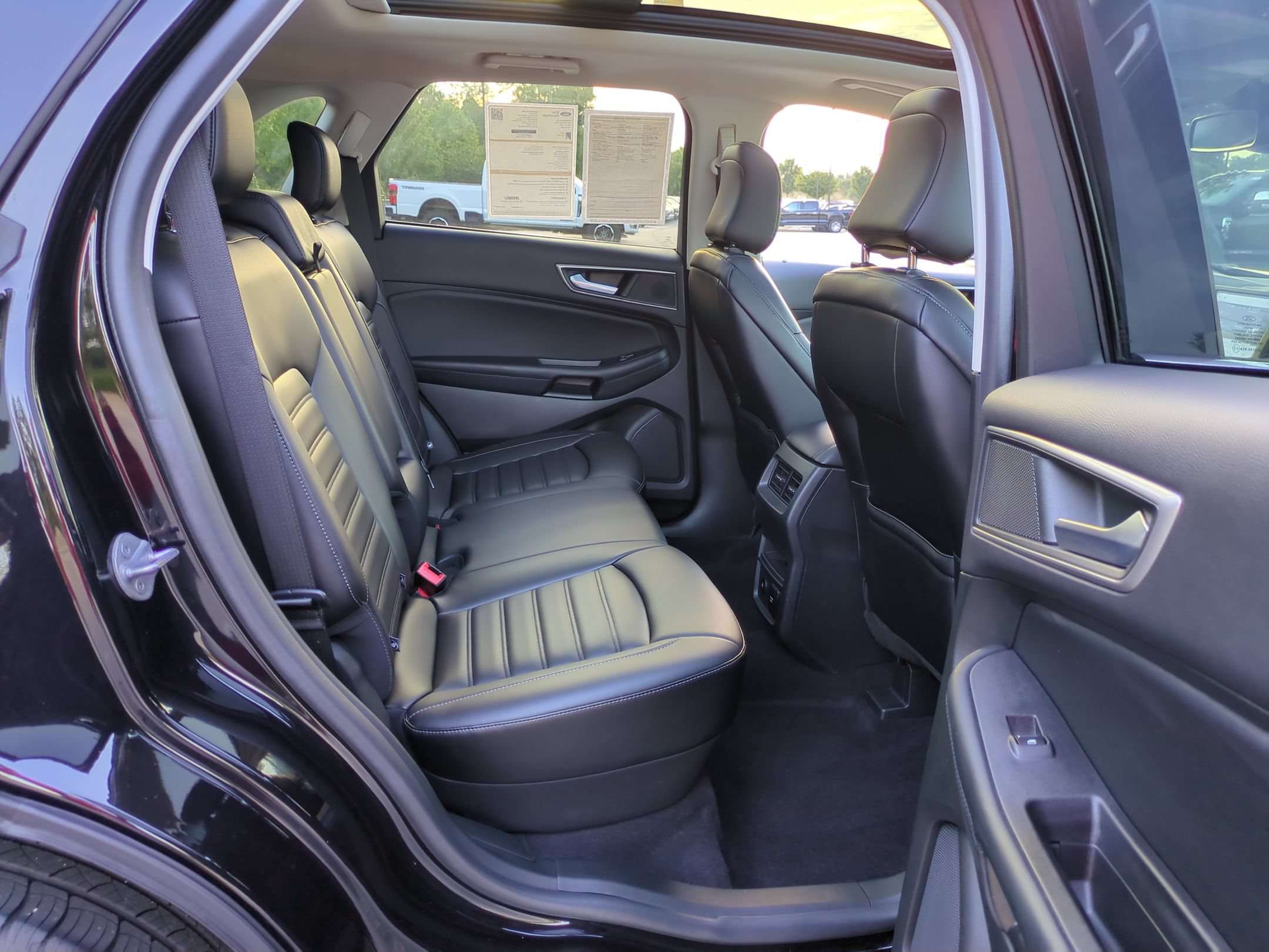 Certified 2022 Ford Edge SEL w/ Convenience Package AWD/4WD image 37
