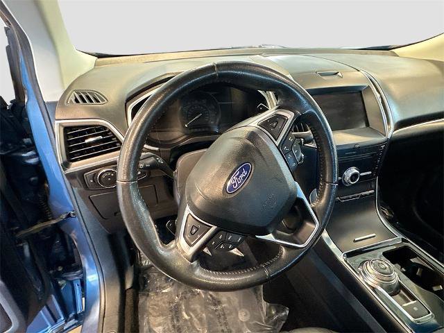 Certified 2019 Ford Edge Titanium w/ Cold Weather Package image 10