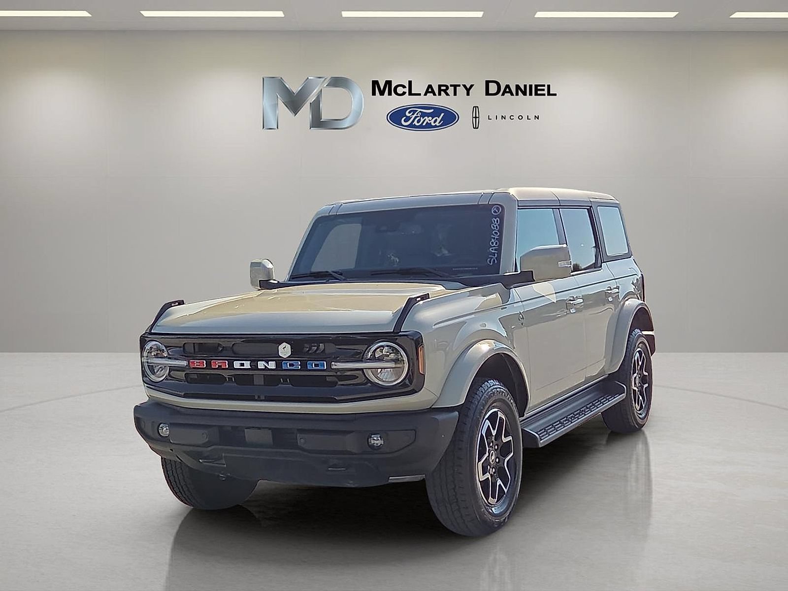 Certified 2025 Ford Bronco Outer Banks AWD/4WD video 2