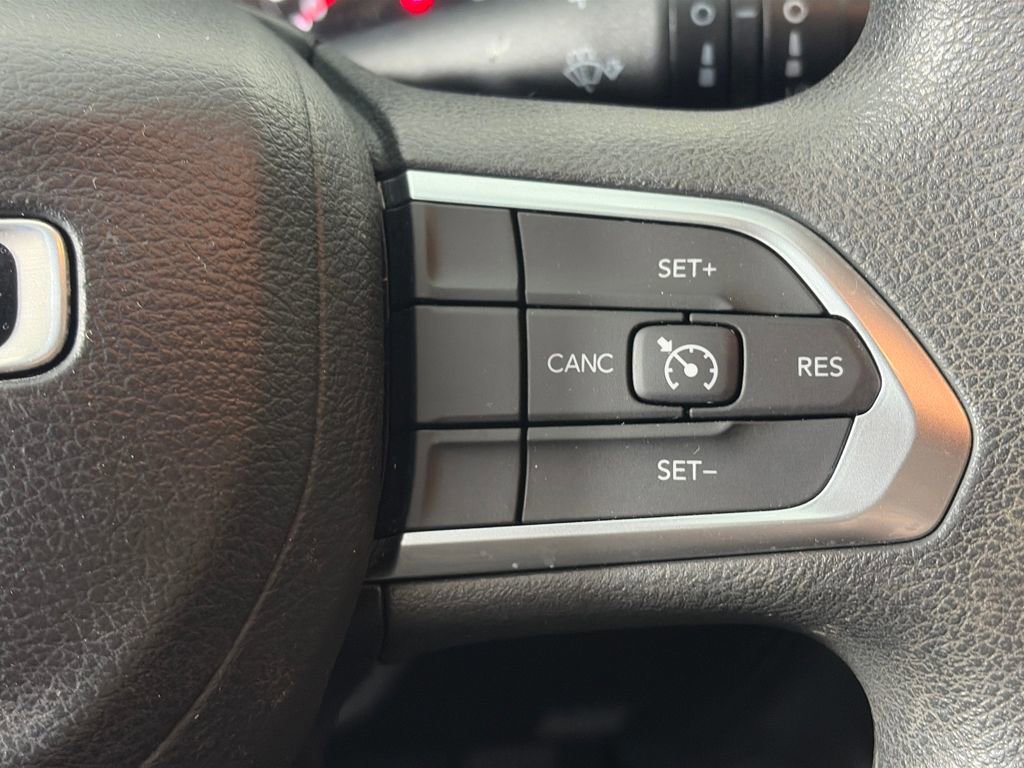 Used 2023 Jeep Compass Sport image 18