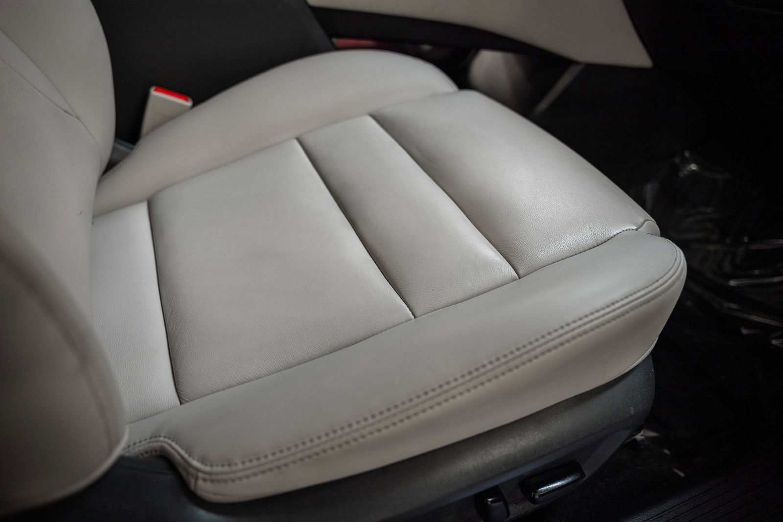 Used 2023 Nissan Rogue SL image 38