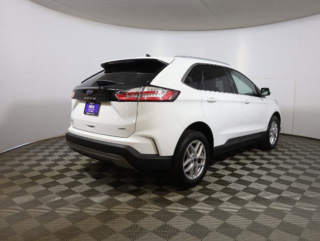 Certified 2024 Ford Edge SEL w/ Convenience Package image 4