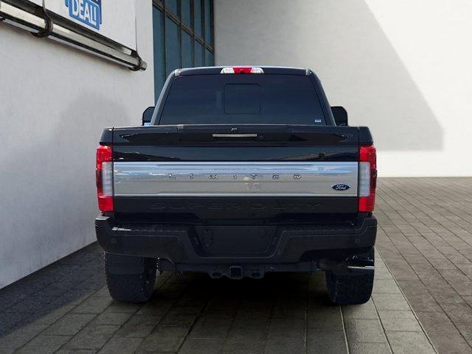 Certified 2019 Ford F250 Limited AWD/4WD image 4