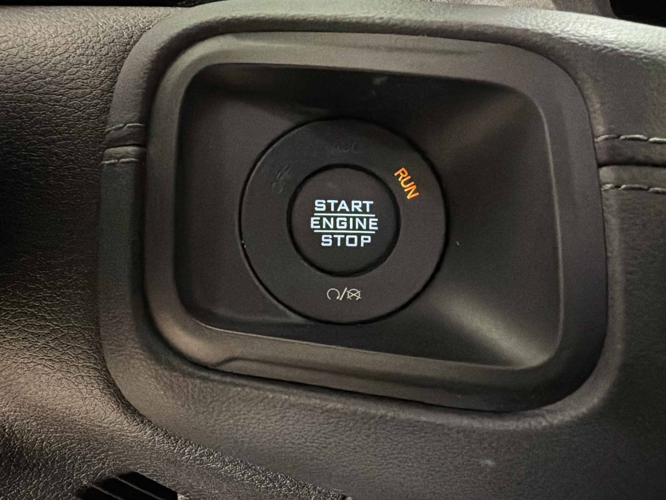 Used 2024 Jeep Wrangler Unlimited Rubicon w/ Safety Group AWD/4WD image 18
