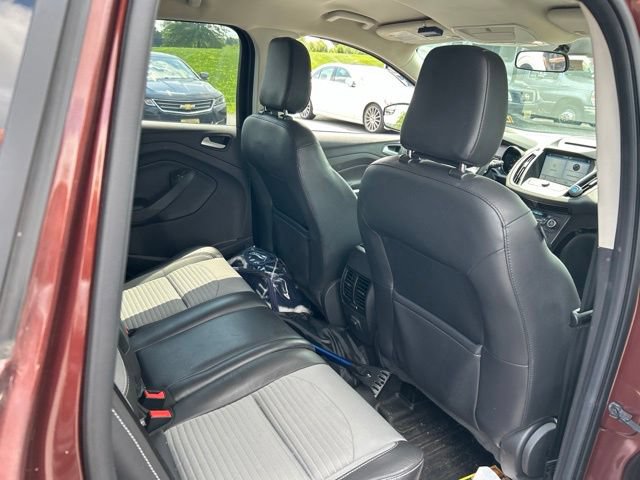 Certified 2018 Ford Escape SE w/ SE Sport Appearance Package AWD/4WD image 15