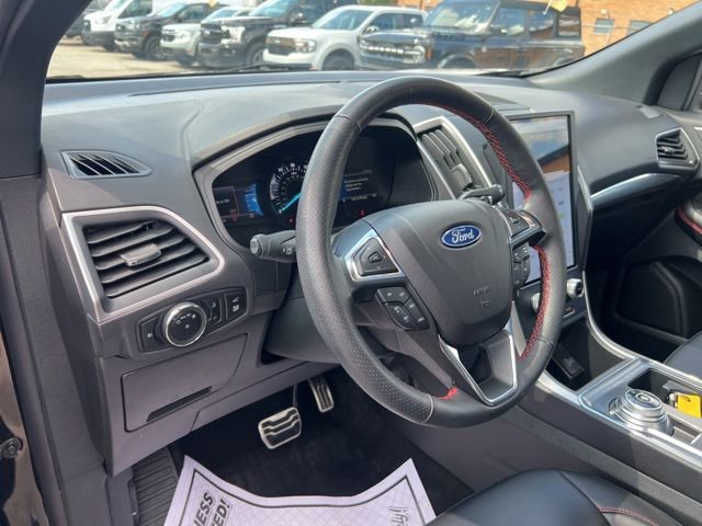 Certified 2023 Ford Edge ST-Line image 8