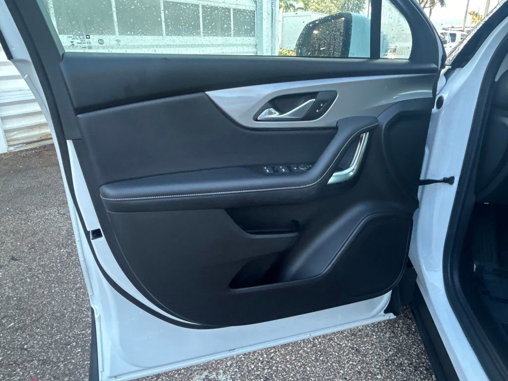 Used 2024 Chevrolet Blazer LT image 34