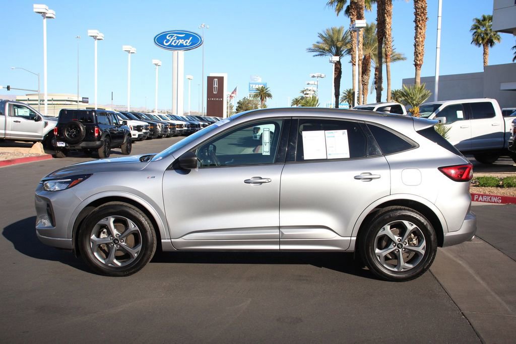 Certified 2023 Ford Escape ST-Line image 4