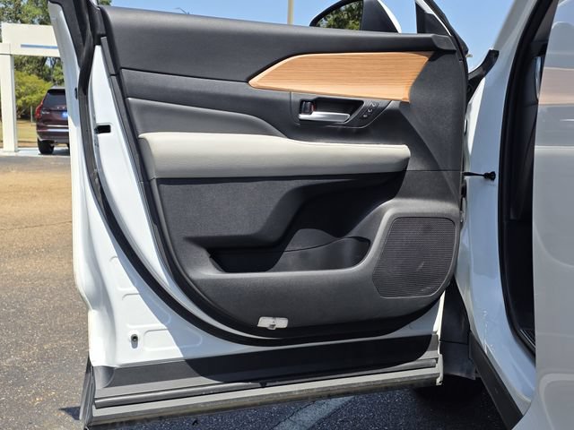 Used 2024 Toyota Grand Highlander FWD image 17