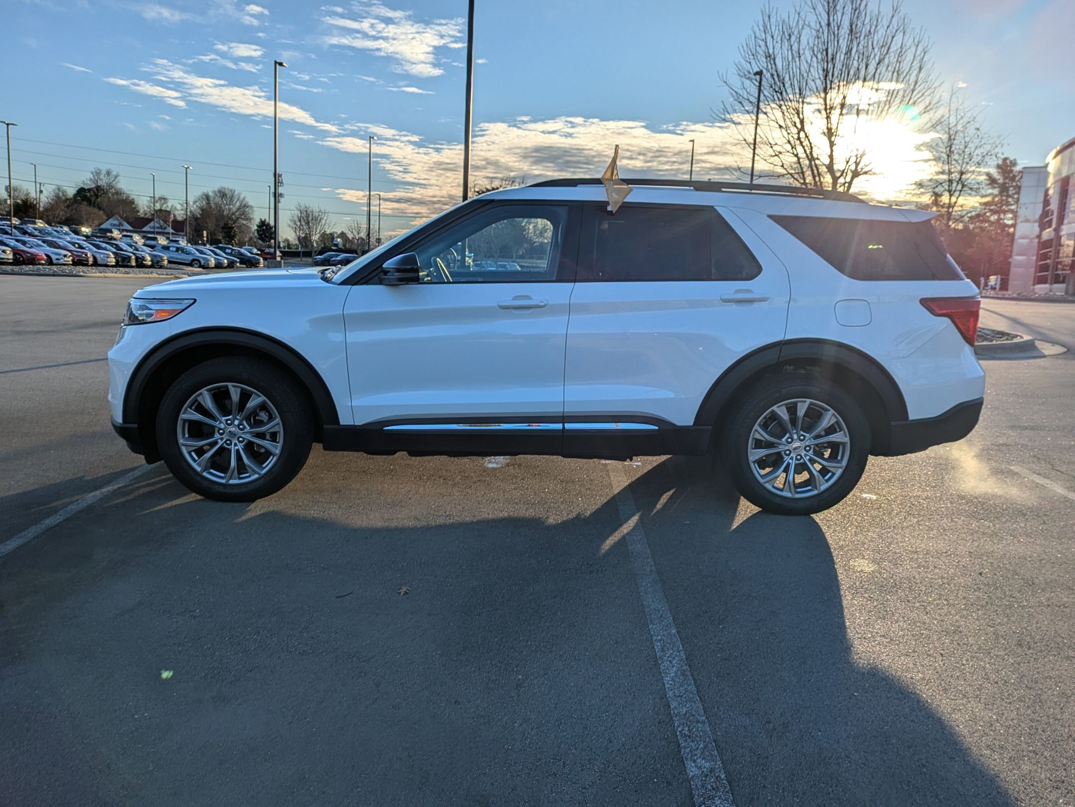 Certified 2023 Ford Explorer XLT w/ Equipment Group 202A image 7
