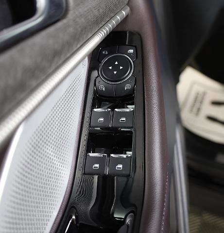 Certified 2025 Ford Explorer Platinum AWD/4WD image 21