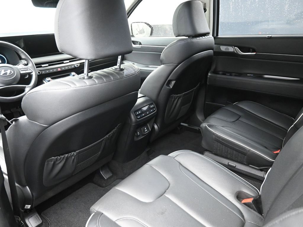 Used 2023 Hyundai Palisade Limited FWD image 25