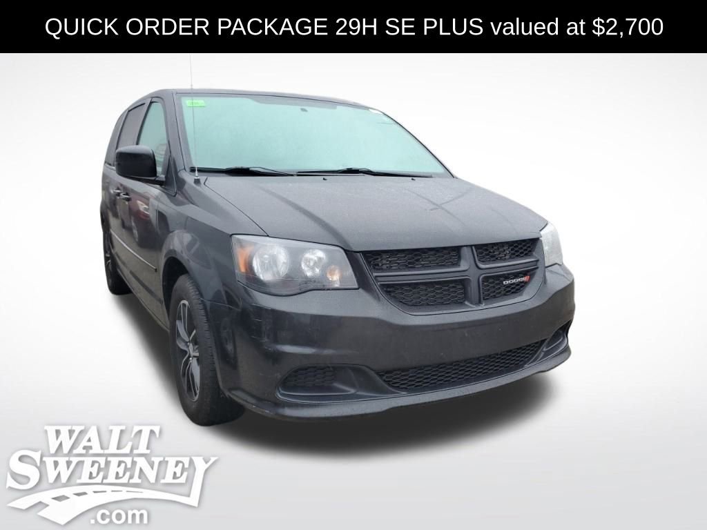 Used 2017 Dodge Grand Caravan SE image 1