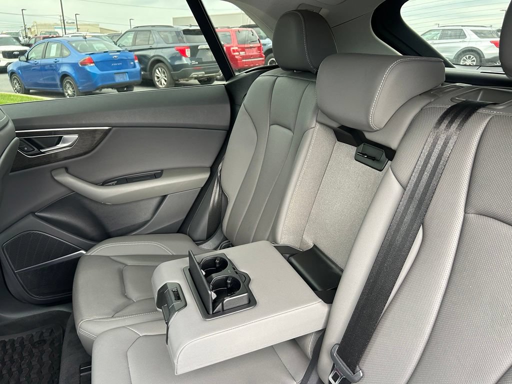 Used 2020 Audi Q8 Premium Plus AWD/4WD image 41