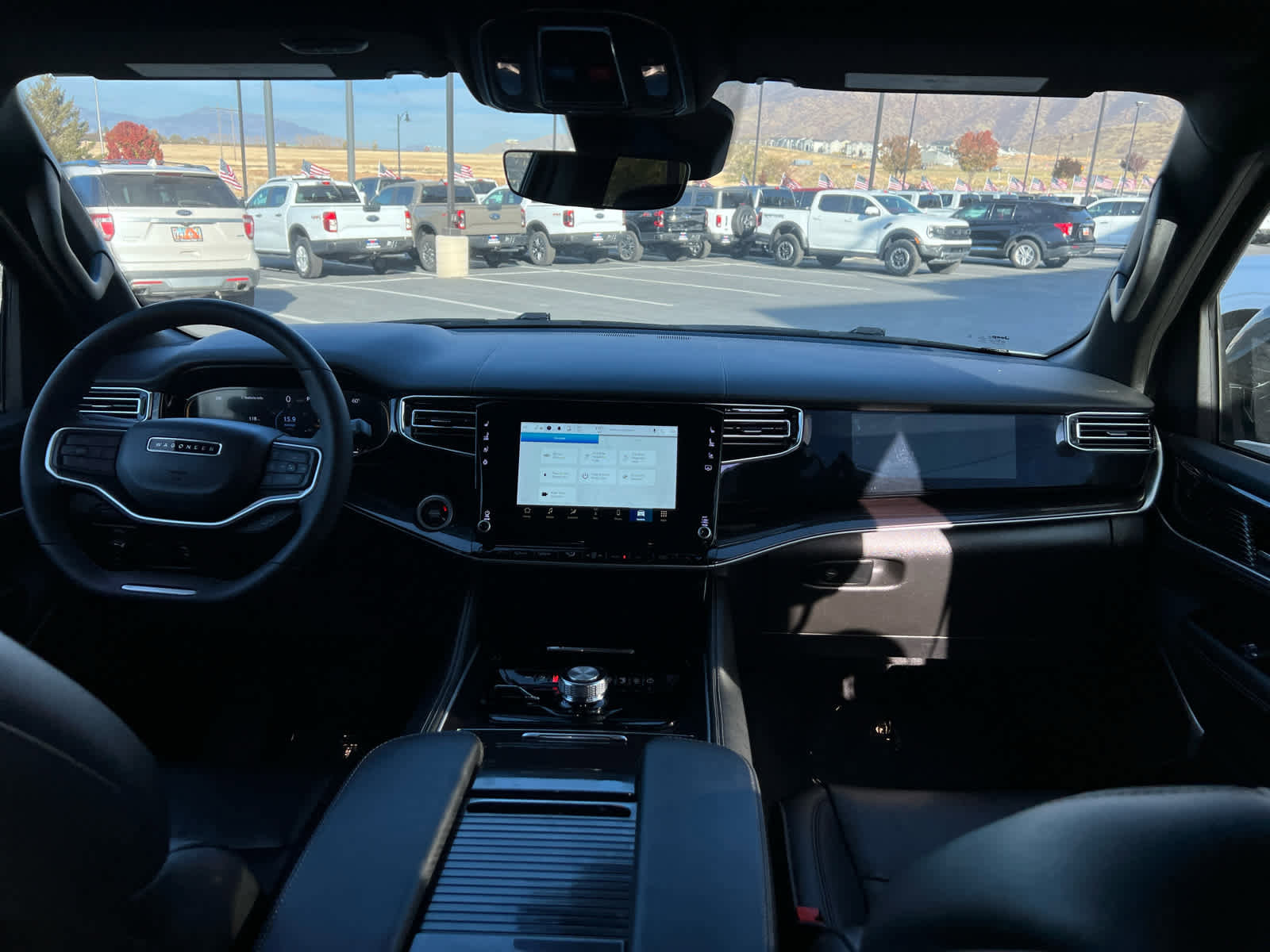 Used 2023 Jeep Wagoneer 4WD w/ Convenience Group I image 26