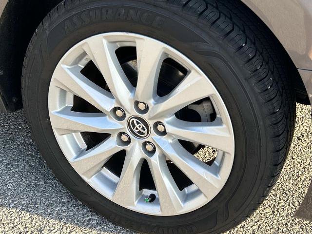 Used 2020 Toyota Camry LE FWD image 12