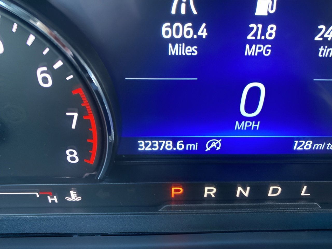 Certified 2024 Ford Explorer XLT w/ Equipment Group 202A image 14