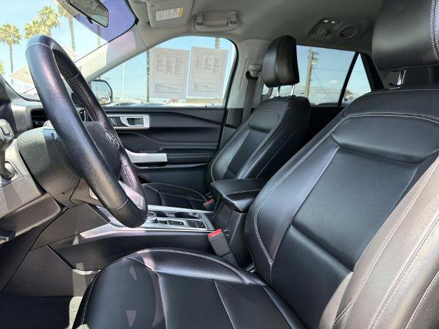 Certified 2022 Ford Explorer XLT w/ Equipment Group 202A RWD image 22