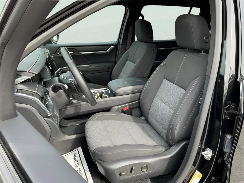 Used 2025 GMC Acadia Elevation image 33