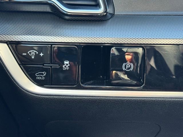 Used 2024 Kia Sportage SX image 31