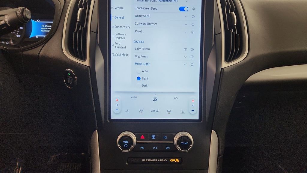 Certified 2023 Ford Edge SEL image 18