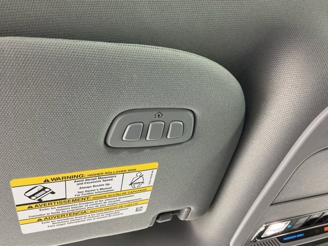 Certified 2025 Ford F350 Lariat w/ FX4 Off-Road Package image 26