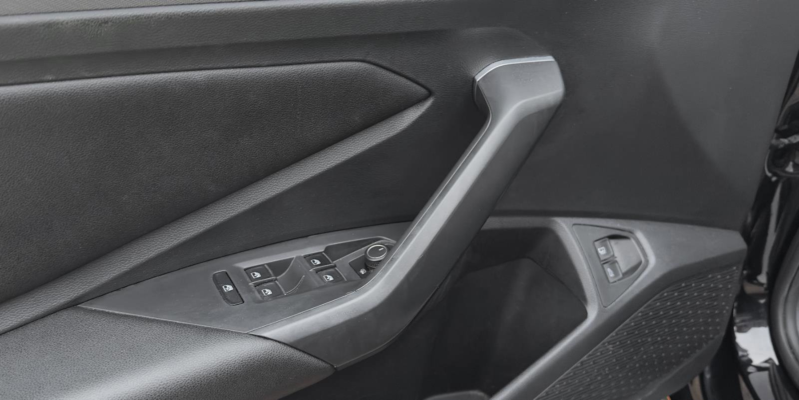 Used 2021 Volkswagen Jetta R-Line image 11