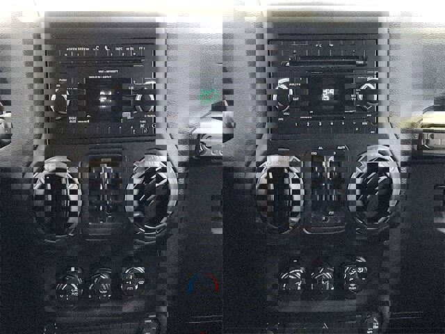 Used 2018 Jeep Wrangler Unlimited Sport image 15