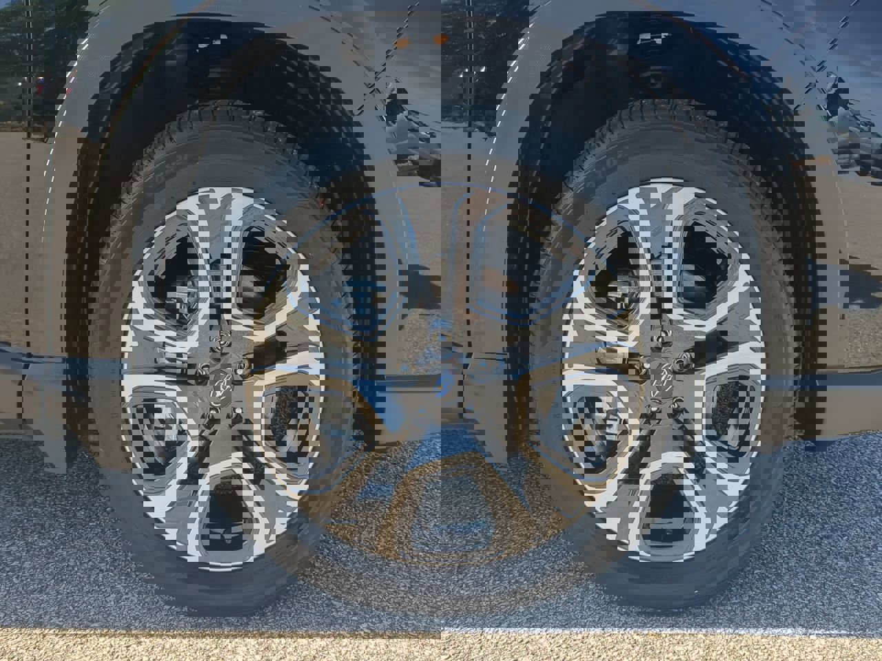 Used 2024 Subaru Ascent Limited w/ Technology Package image 9