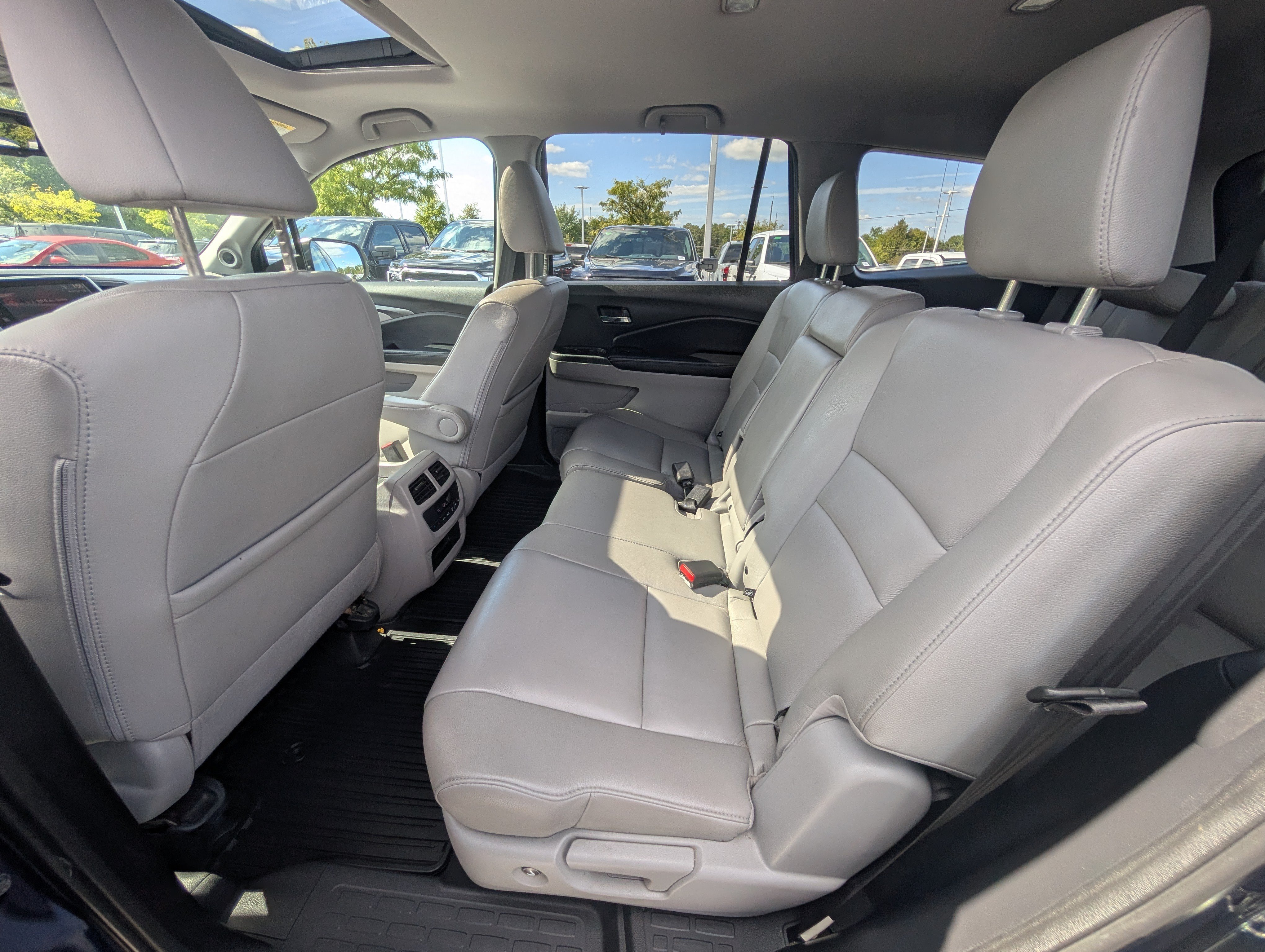 Used 2018 Honda Pilot EX-L image 19