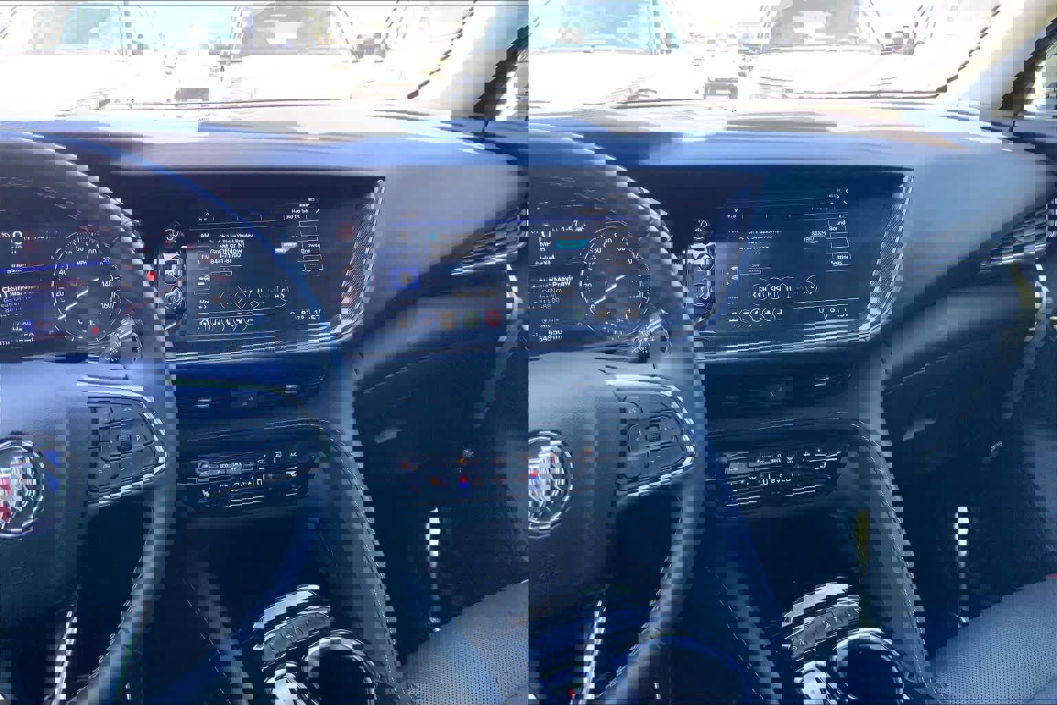 Used 2022 Buick Envision Essence w/ Sport Touring Package FWD image 9