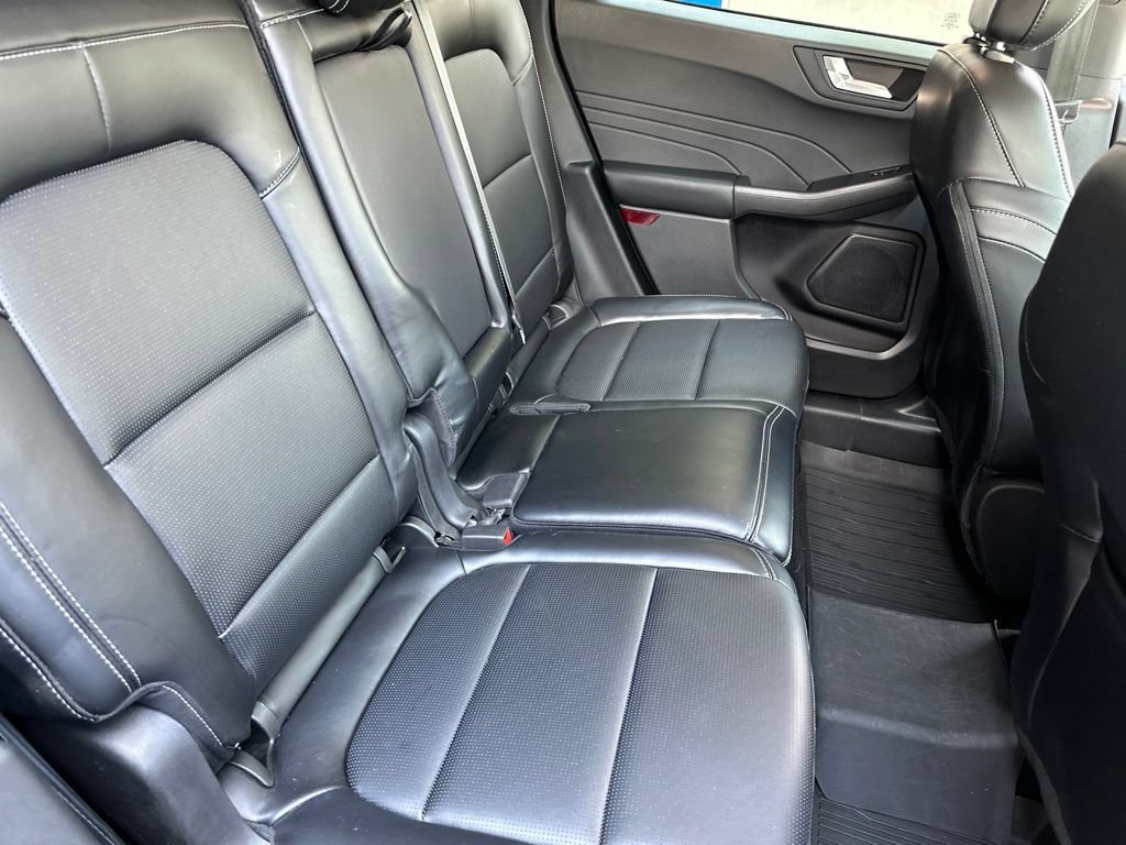 Certified 2023 Ford Escape Platinum AWD/4WD image 22