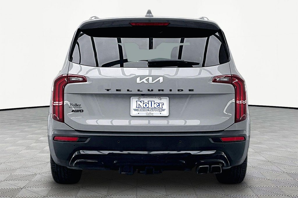 Used 2022 Kia Telluride EX w/ EX Premium Package AWD/4WD image 4
